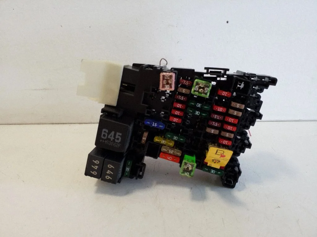 Drošinātāju bloks 5Q0937615C