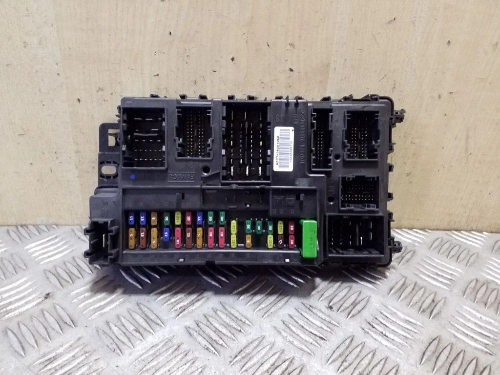 Kaitsmeplokk FU5T15604BAJ