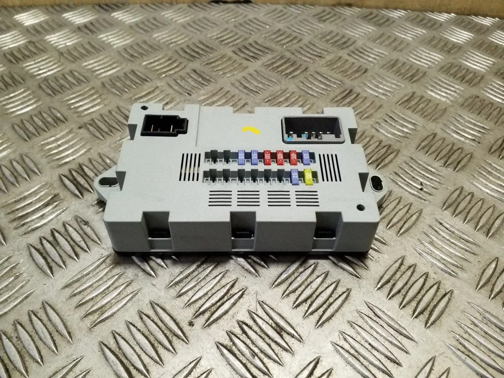 Drošinātāju bloks CPLA14Q073AA