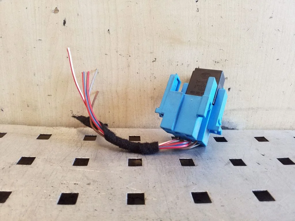 Drošinātāju bloks 8K0937529