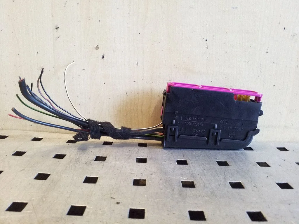 Drošinātāju bloks 4H0941824