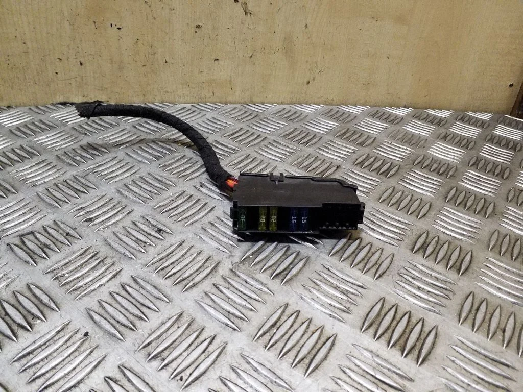 Fuse module – Audi Q7 4L (2005-2015)