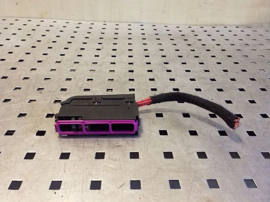 Fuse module 8K0937501