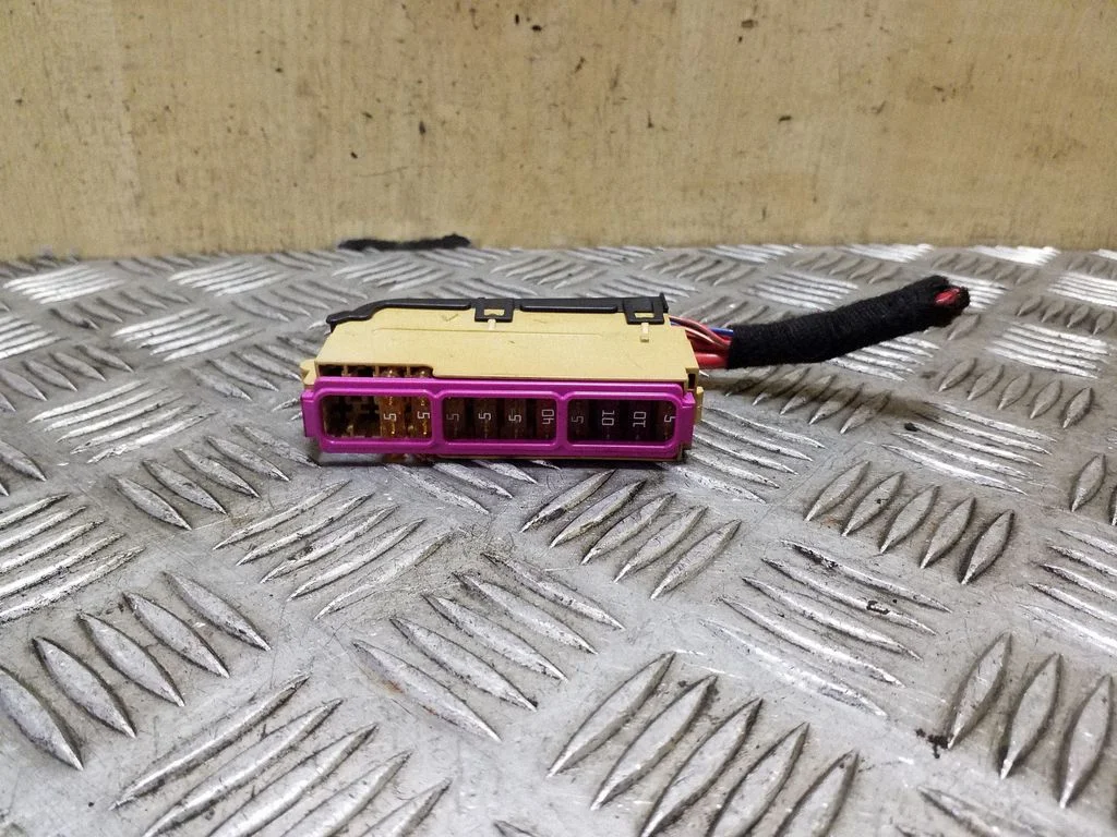 Fuse module 8K0941824A