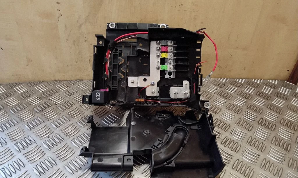 Fuse module 7L0937548C