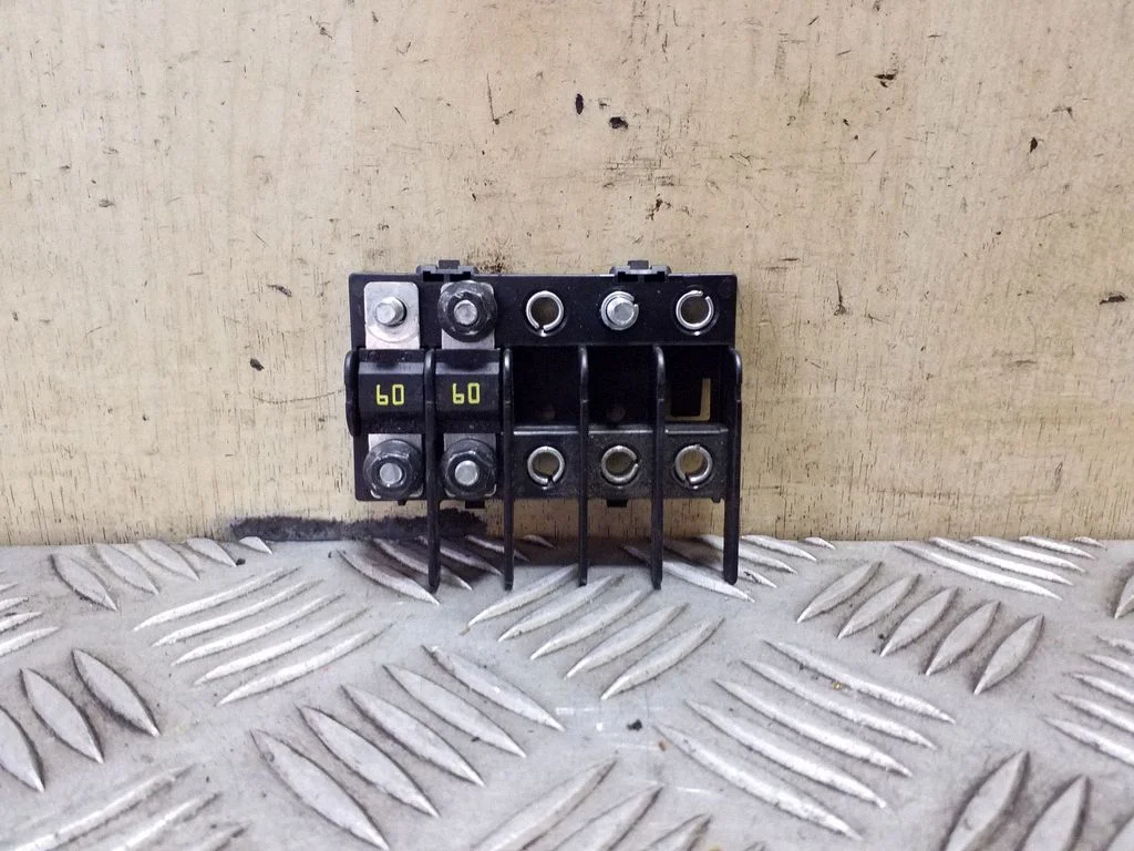 Saugiklių blokas