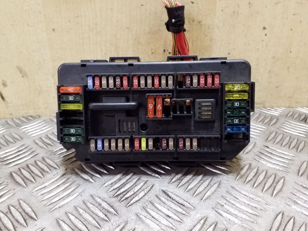 Fuse module 61149224879