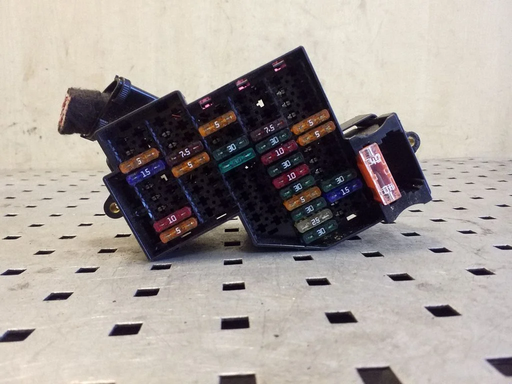 Fuse module 7P0941828B