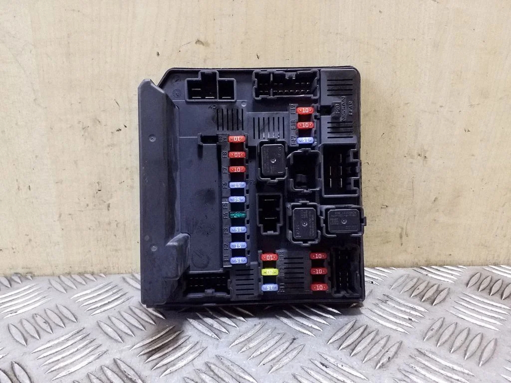 Drošinātāju bloks 284B7JD000