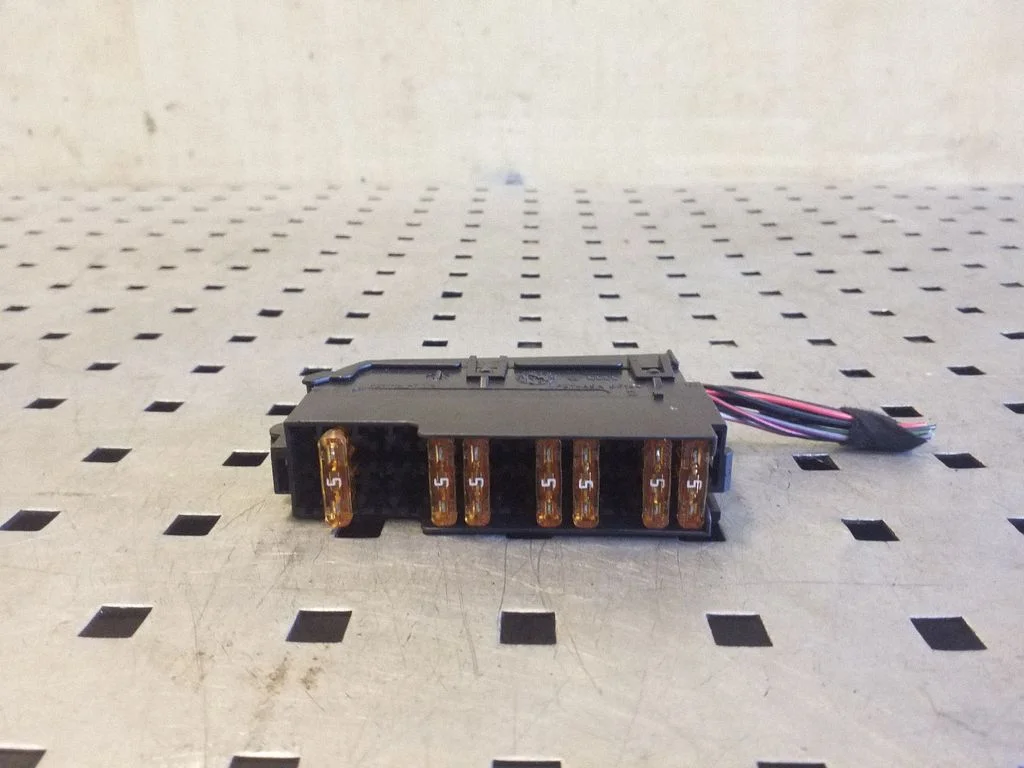 Fuse module – Audi A5 8T 8F (2007-2016)