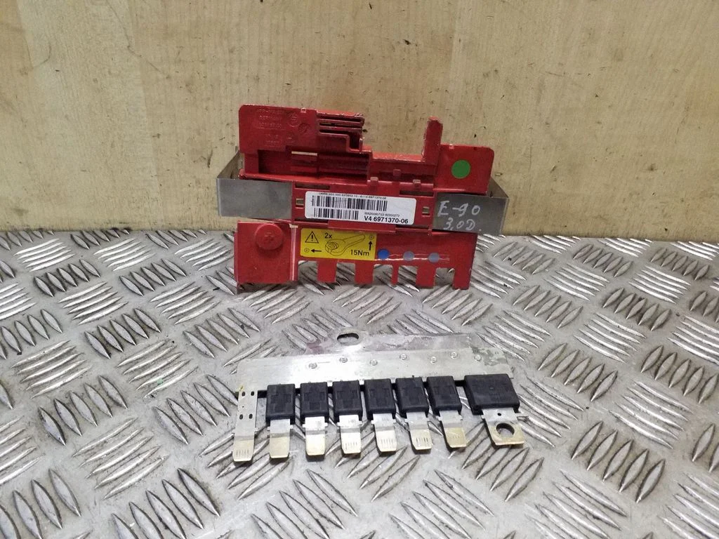 Drošinātāju bloks 6971370