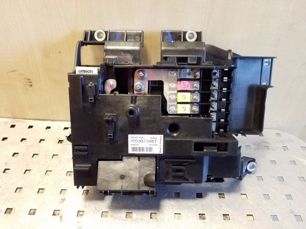 Fuse module 7P0937548F