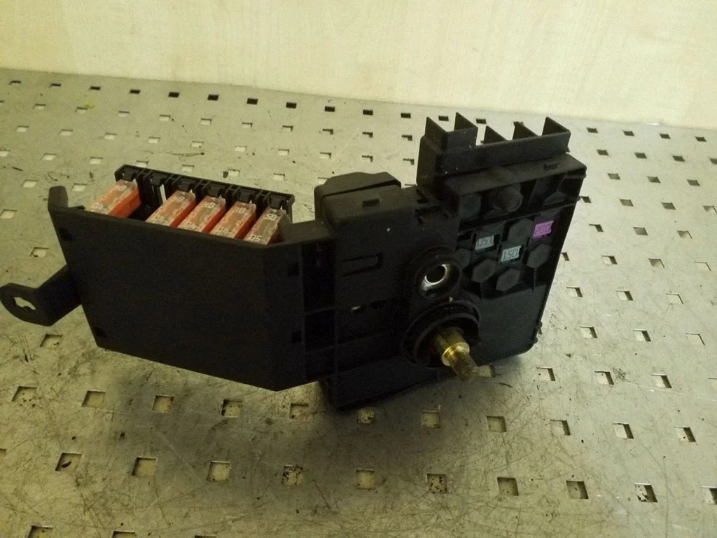 Fuse module – Mercedes-Benz E-Class W211 (2002-2009)