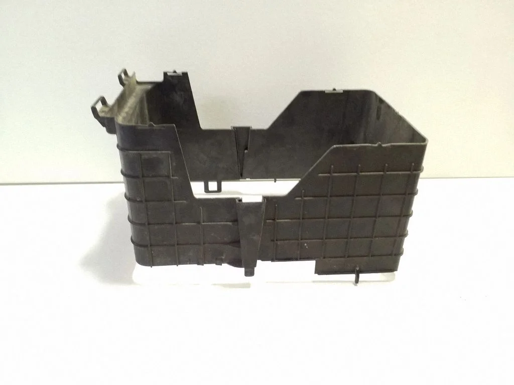 Battery box tray – Volkswagen Passat B6 (2005-2010)