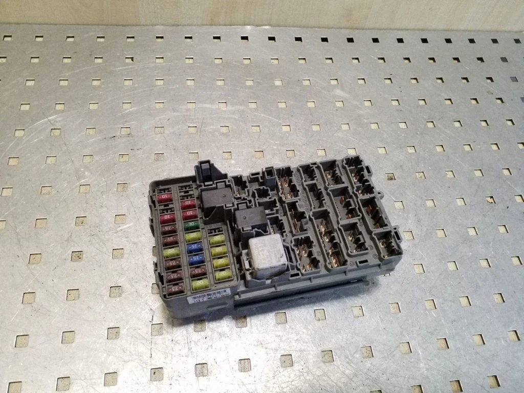 Drošinātāju bloks 3820AS9AE030