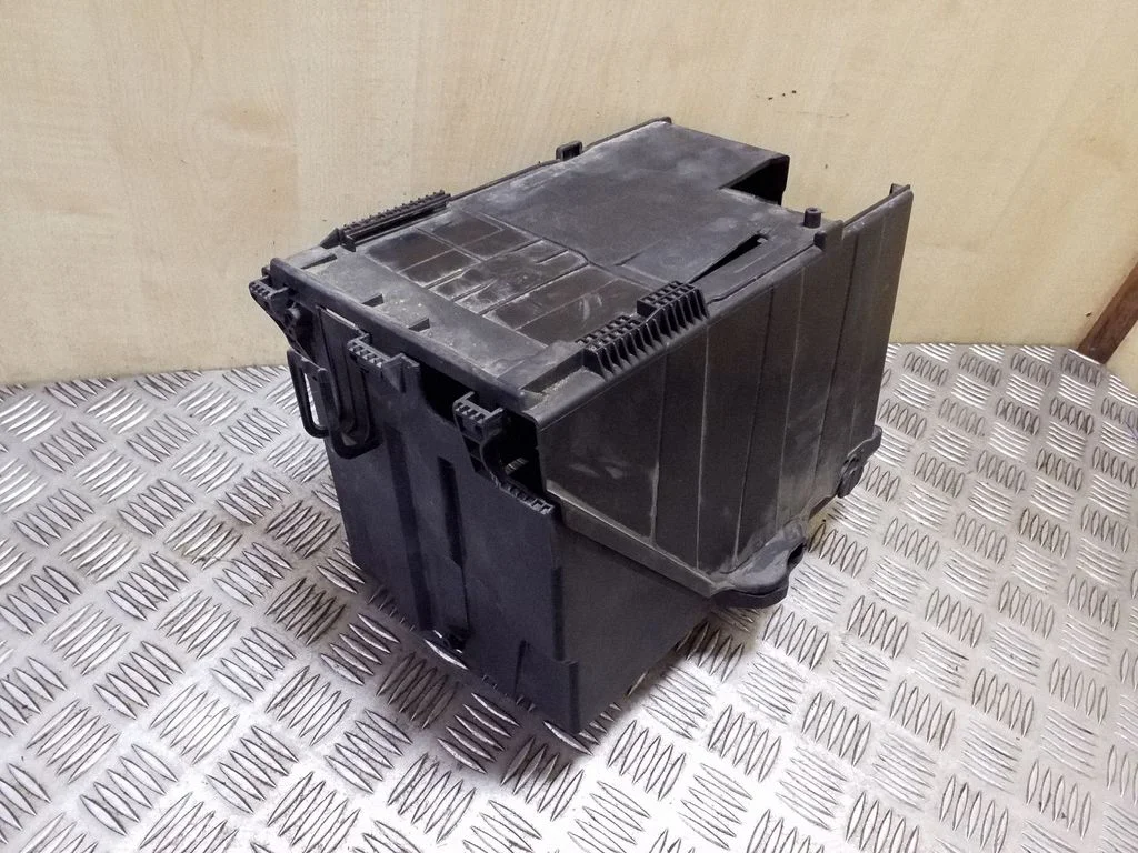 Battery box tray 9687472580