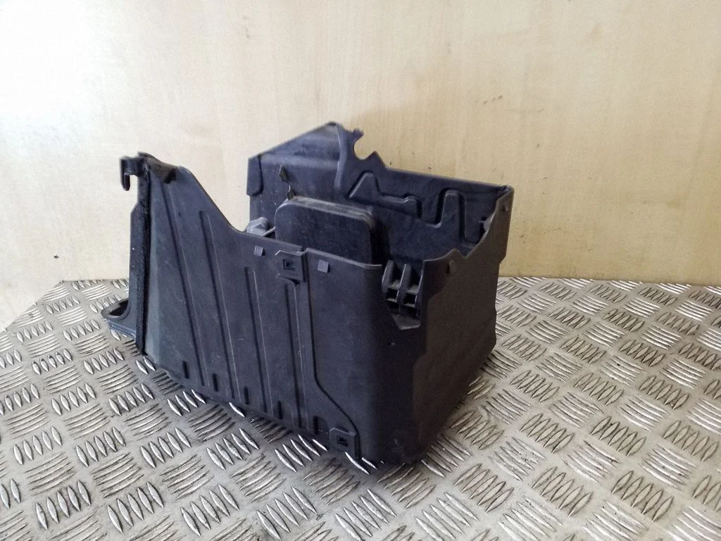 Battery box tray – Volvo XC70 (2008-2013)
