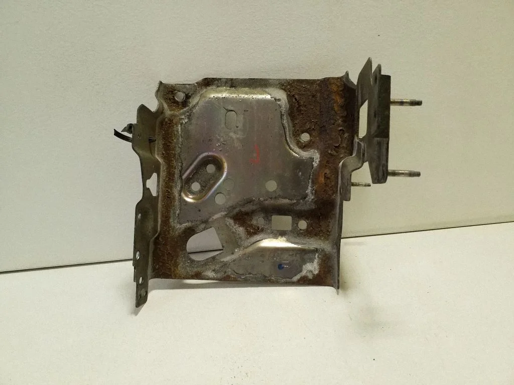 Battery tray