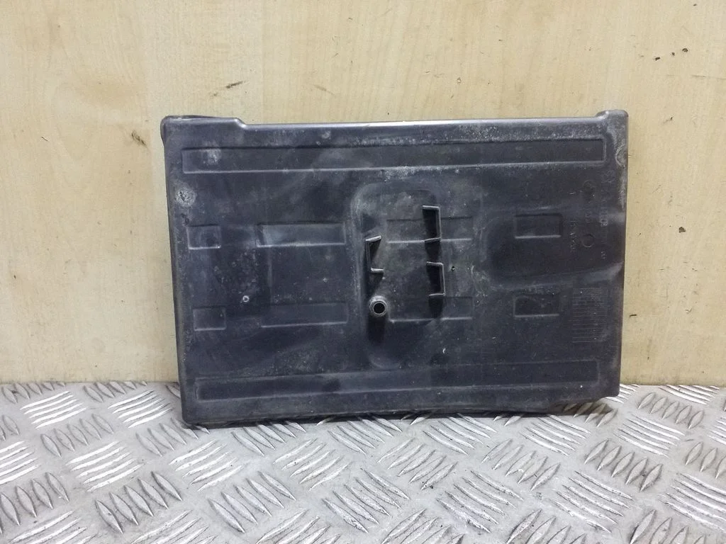Battery tray – Citroen C4 Grand Picasso (2013-2018)