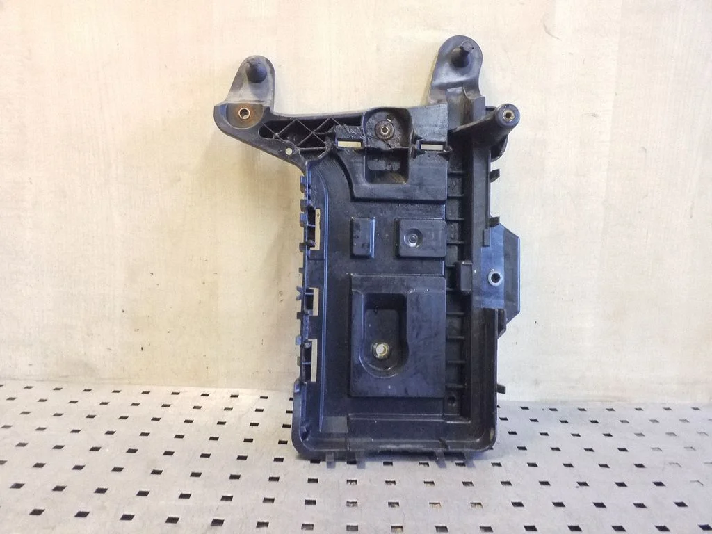 Battery tray 1K0915333H