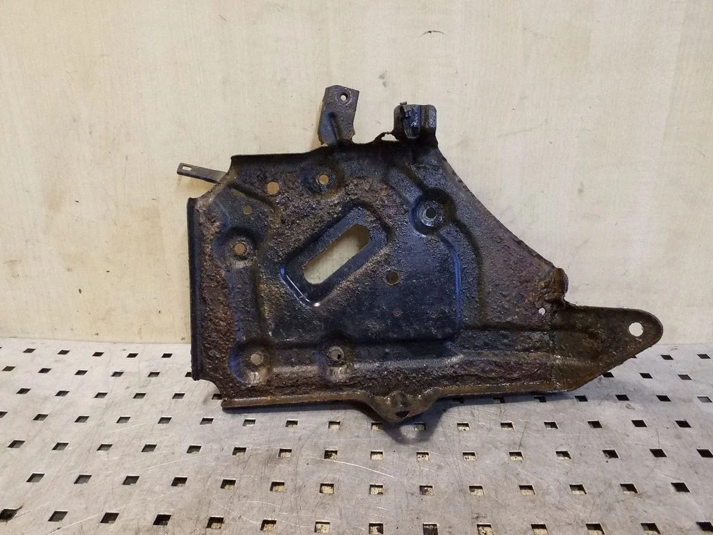 Battery tray