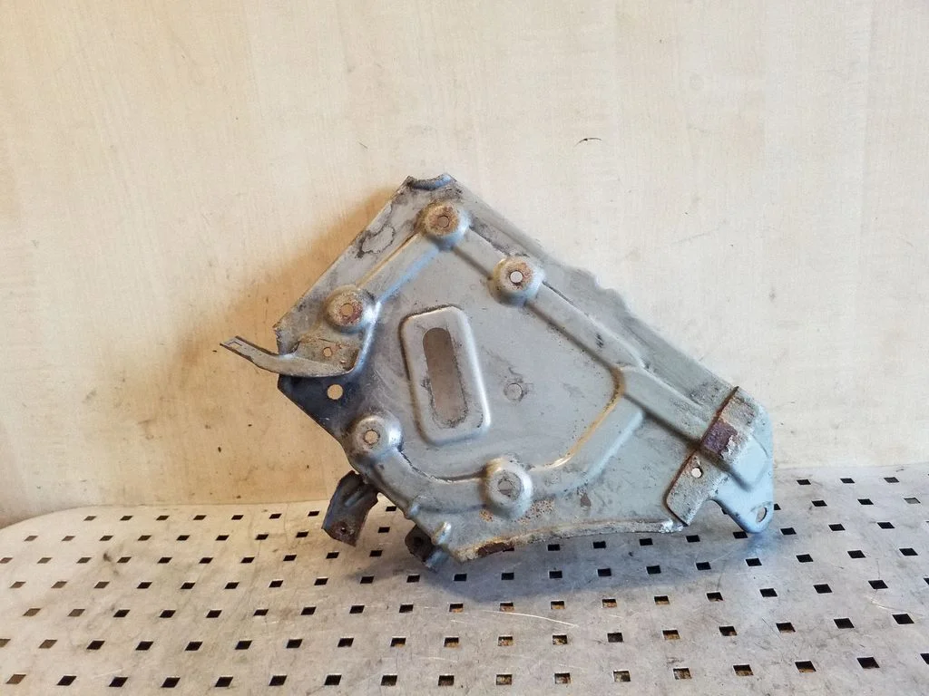 Battery tray