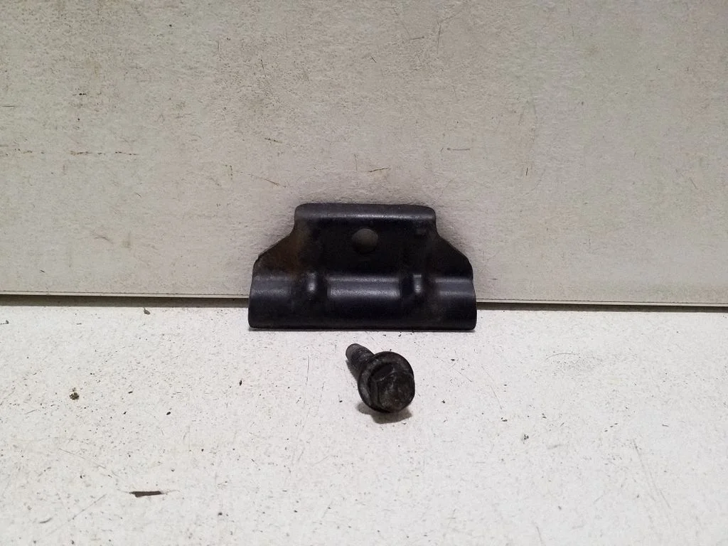 Battery bracket