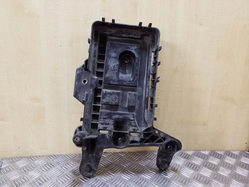 Battery tray 1K0915333C