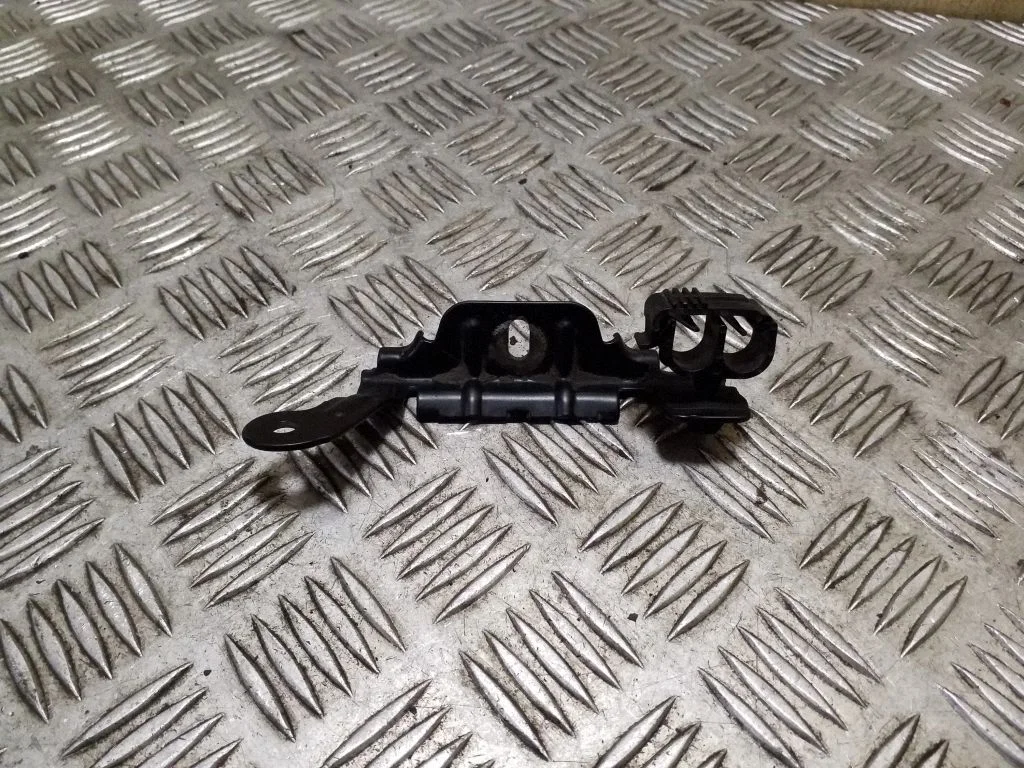 Battery bracket – Volvo V40 (2012-2019)