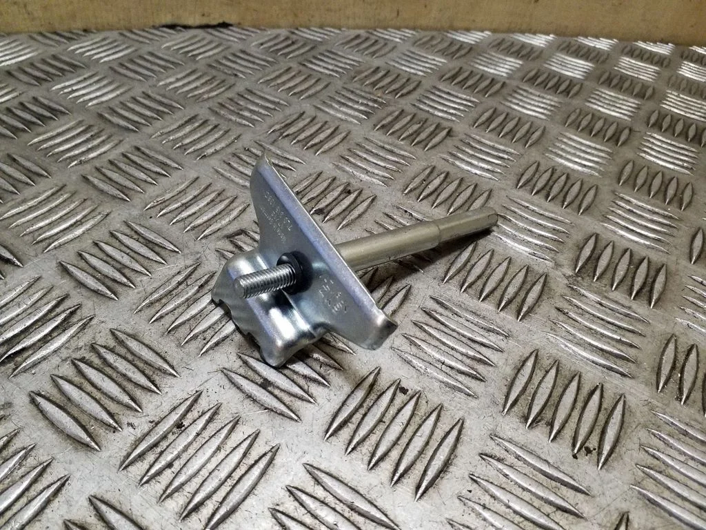 Battery bracket 7L0915138C