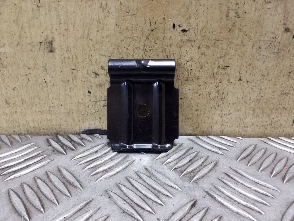 Battery bracket