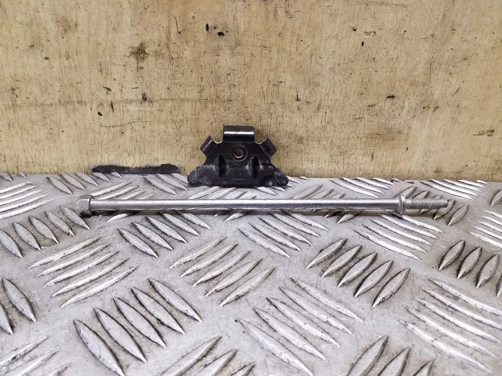 Battery bracket – Mini Cooper Countryman R60 (2011-2016)