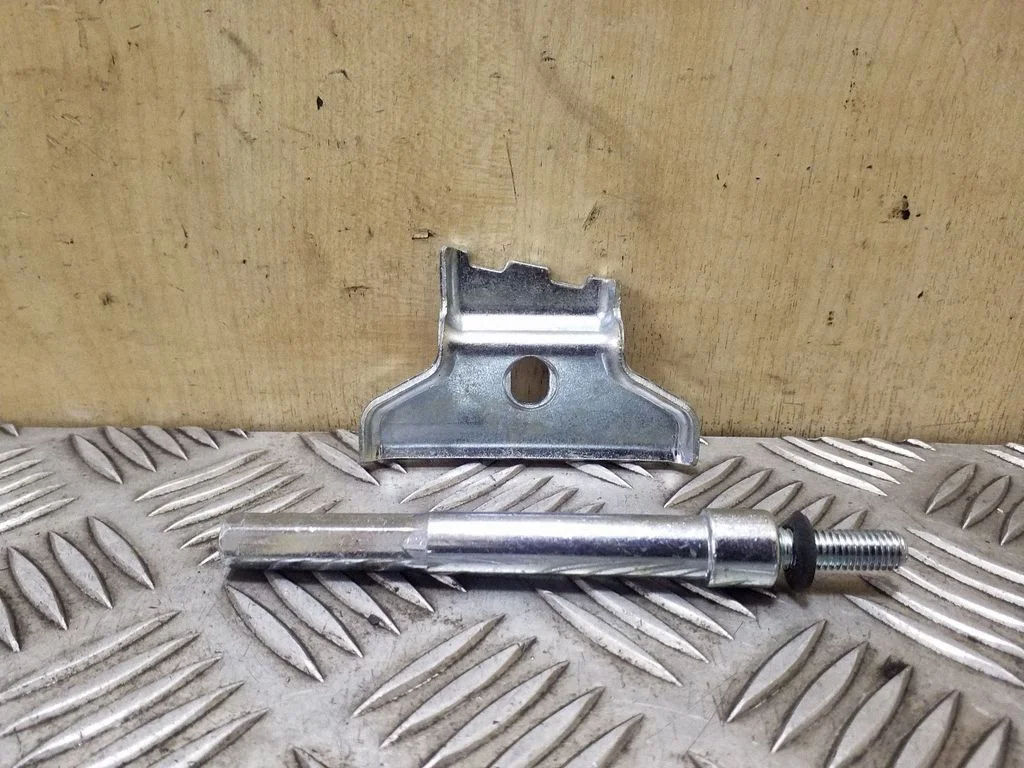 Battery bracket 7L0915138C