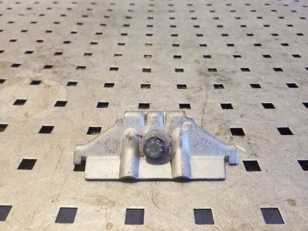 Battery bracket 612860