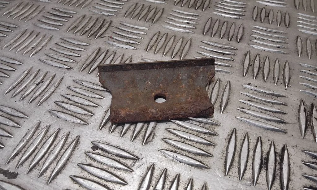 Battery bracket