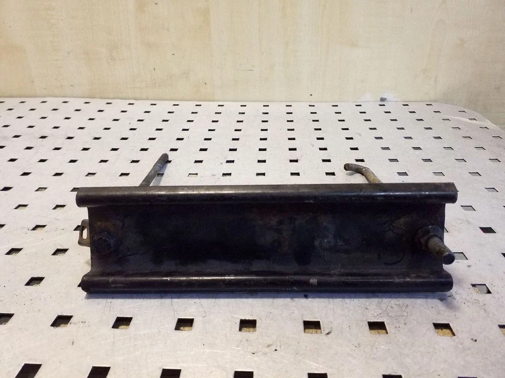 Battery bracket – Opel Frontera B (1998-2004)