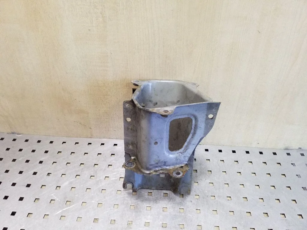 Battery bracket – Honda CR-V (2002-2006)