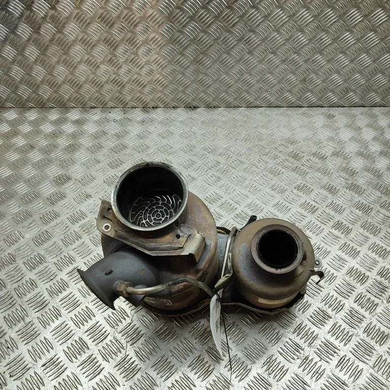Katalizator / filtr cząstek stałych FAP/DPF – Volkswagen Passat B7 USA (2012-2019)