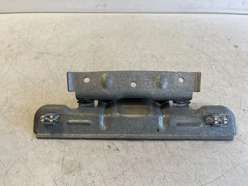 Muu salongiosa 7P0857642C