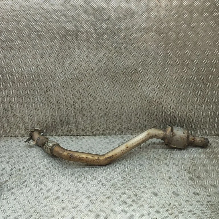 Katalizators/ FAP/DPF cieto daļiņu filtrs – Audi A4 Allroad B8 (2008-2016)