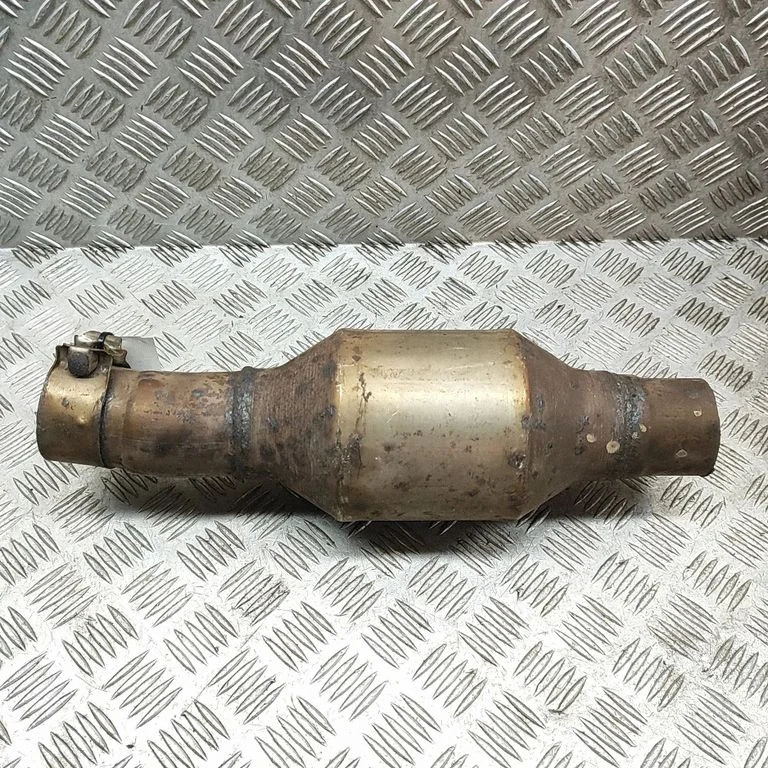 Katalüsaator/ FAP/DPF tahkete osakeste filter – BMW X1 F48 F49 (2015-2022)
