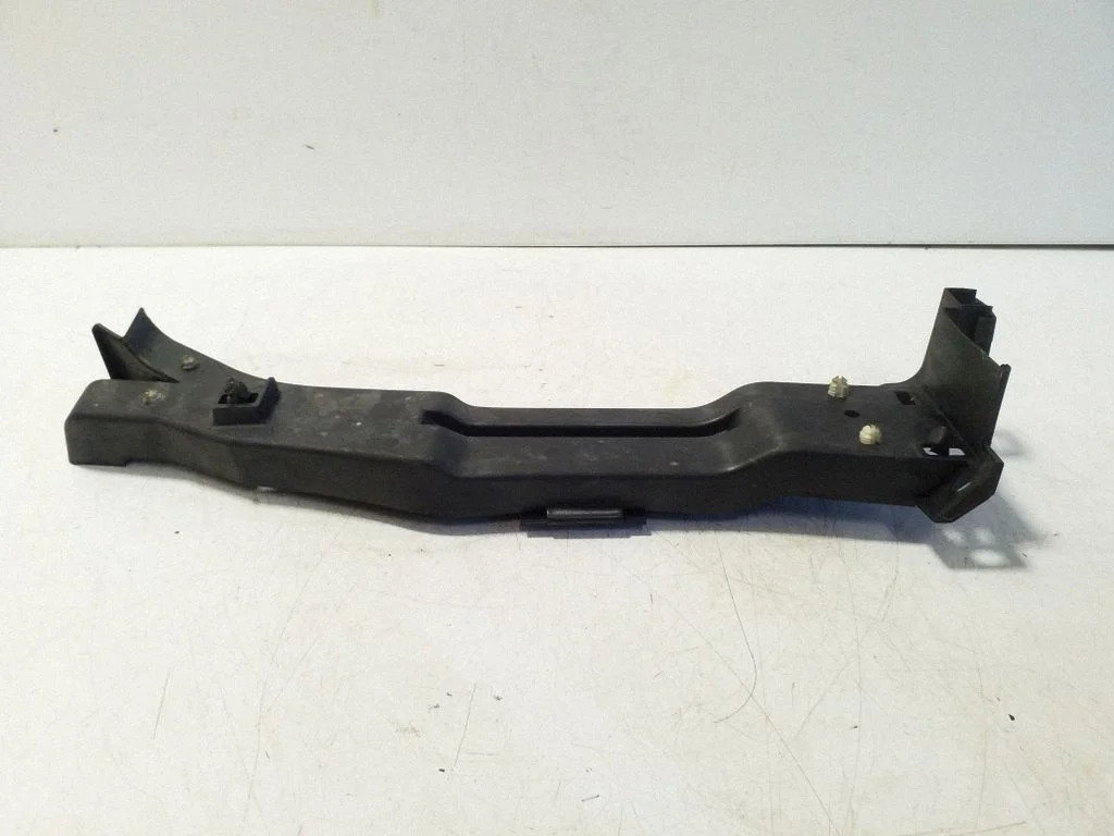 Cita salona detaļa 5N0971615E