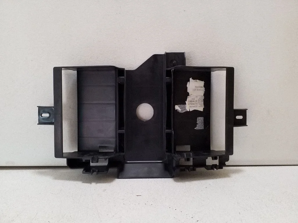 Cita salona detaļa 3D0959507E