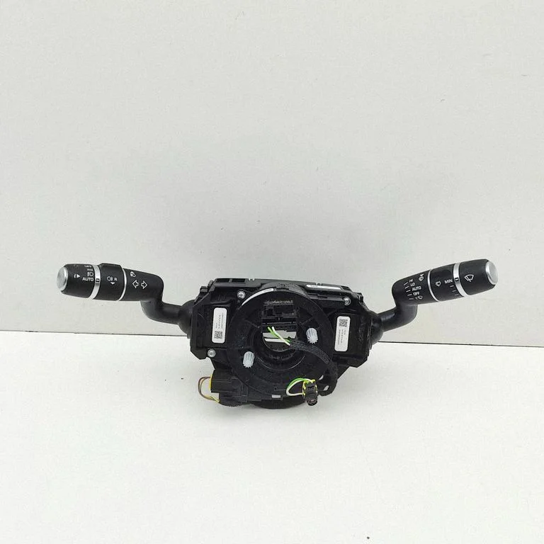 Pagriezienu/gaismu svira FK7214A664AA