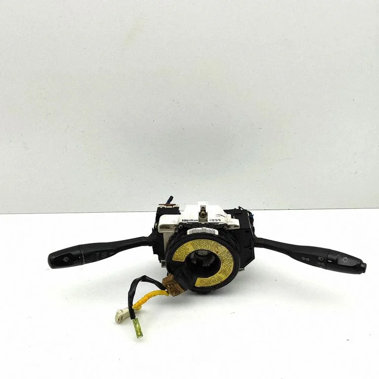 Pagriezienu/gaismu svira MR329654