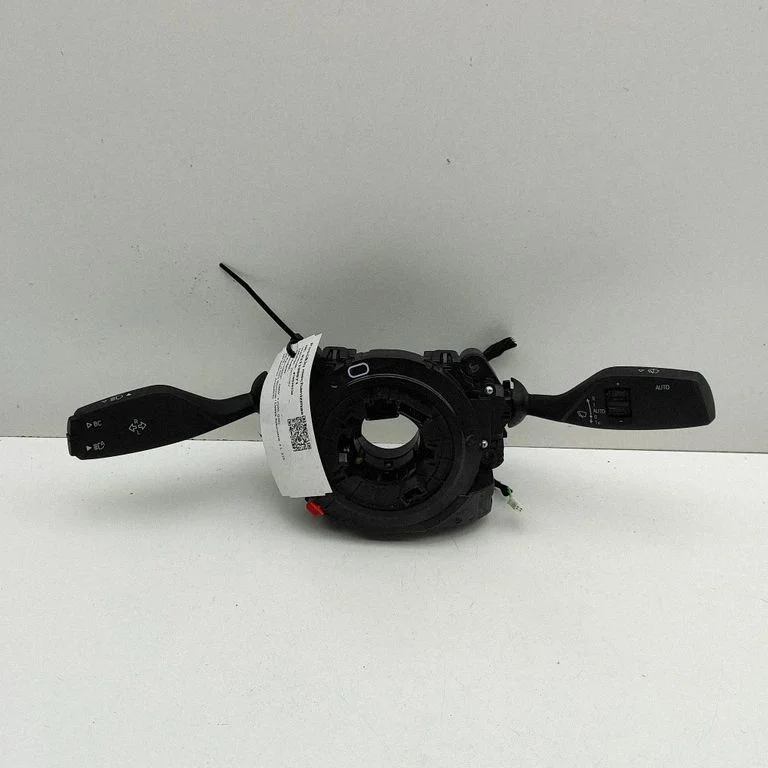 Pagriezienu/gaismu svira – BMW 3. sērija G20 G21 (2019-)