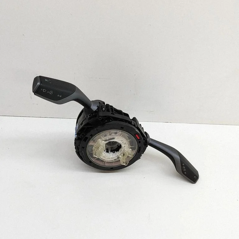 Pagriezienu/gaismu svira 109766200O