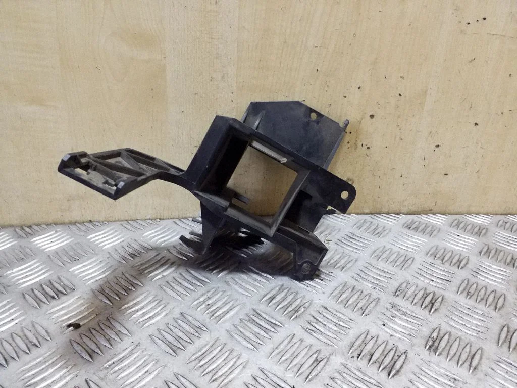 Muu salongiosa A1635422040