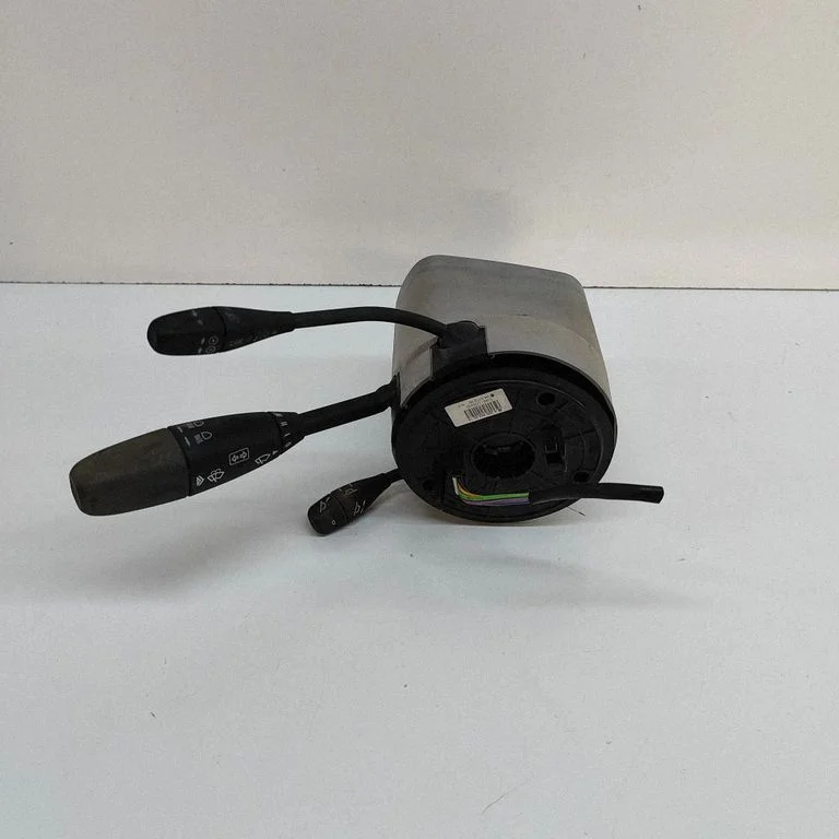 Pagriezienu/gaismu svira A2205400245