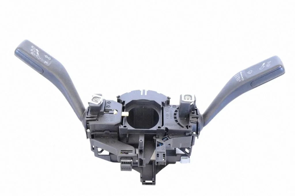 Pagriezienu/gaismu svira – Volkswagen Caddy (2004-2010)